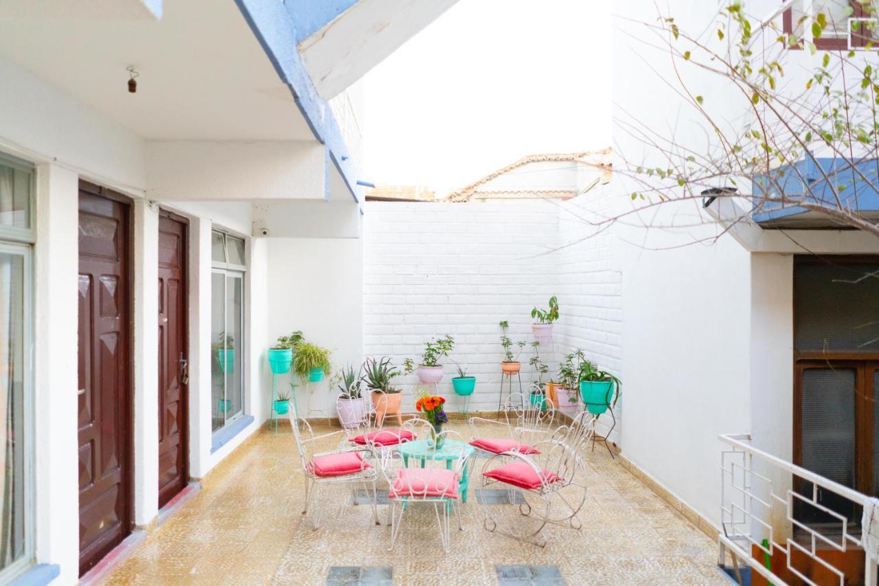 Hostal Zeballos Tarija Eksteriør billede