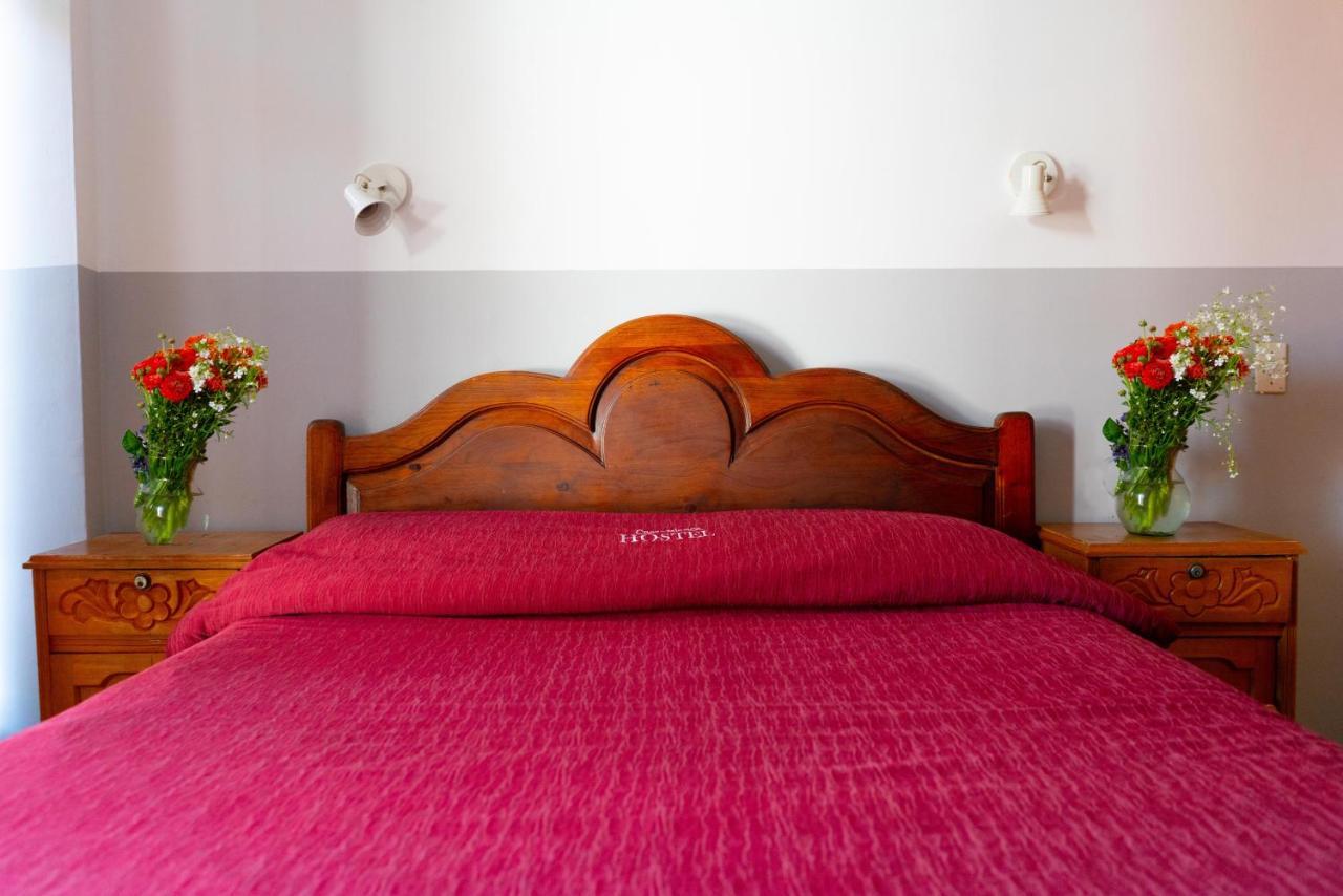 Hostal Zeballos Tarija Eksteriør billede