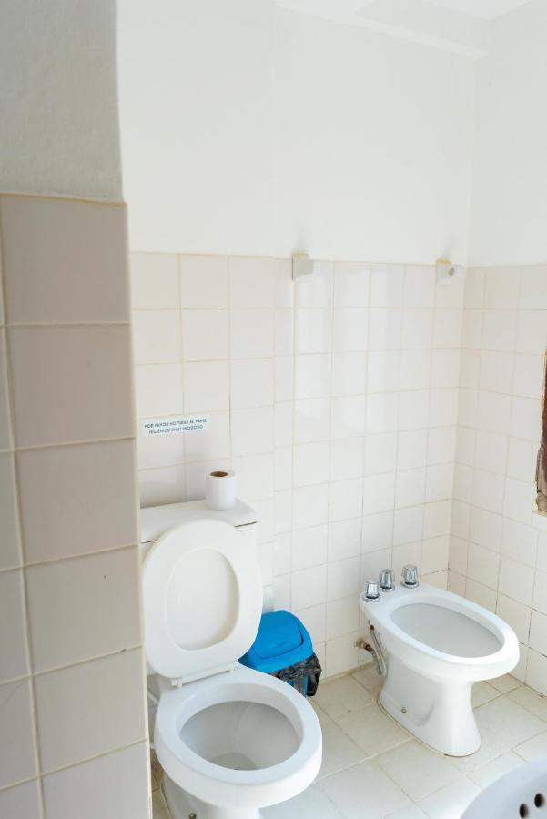 Hostal Zeballos Tarija Eksteriør billede