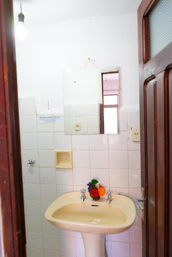 Hostal Zeballos Tarija Eksteriør billede