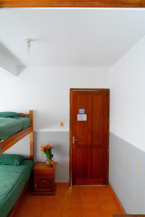 Hostal Zeballos Tarija Eksteriør billede